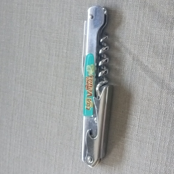 4 /$15  Las Vegas Multi Tool Bar Bottle Opener Corkscrew Dice Roulette Wheel - Picture 5 of 6